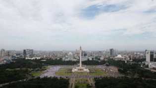 Peserta Reuni 212 Padati Monas